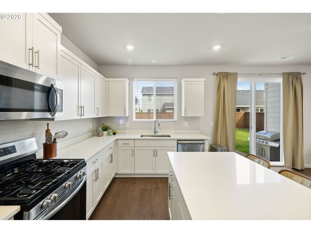 6463 Se 21ST St, Gresham, OR 97080