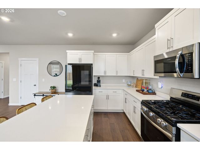 6463 Se 21ST St, Gresham, OR 97080