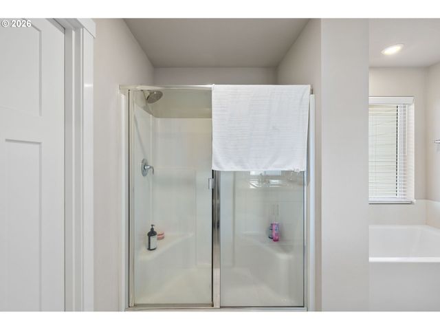 6463 Se 21ST St, Gresham, OR 97080