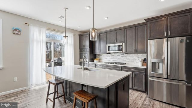 1055 ASPEN RD, Stafford, VA 22554
