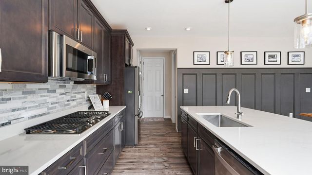 1055 ASPEN RD, Stafford, VA 22554