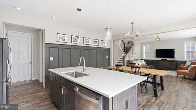 1055 ASPEN RD, Stafford, VA 22554