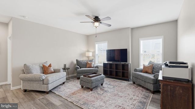 1055 ASPEN RD, Stafford, VA 22554
