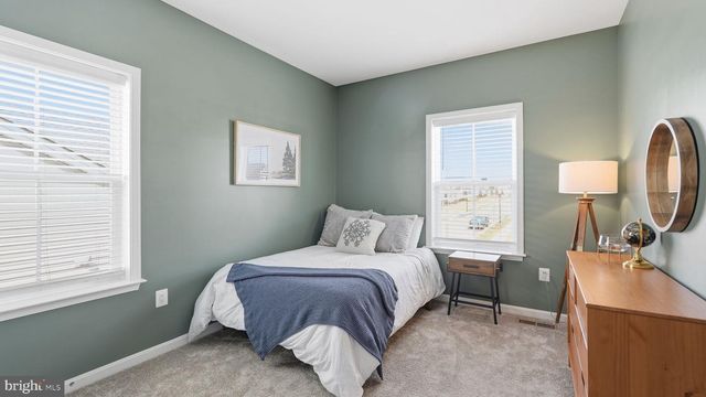 1055 ASPEN RD, Stafford, VA 22554