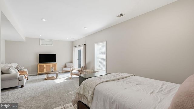 1055 ASPEN RD, Stafford, VA 22554