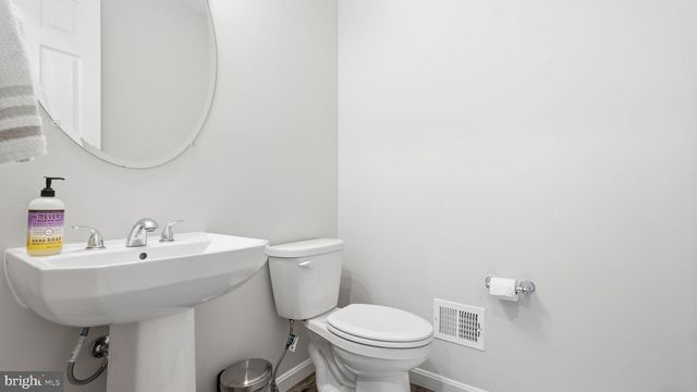 1055 ASPEN RD, Stafford, VA 22554