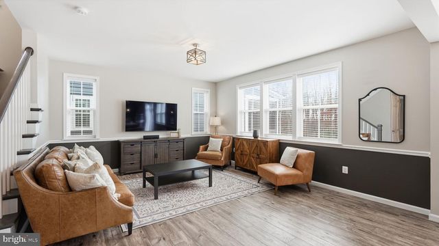 1055 ASPEN RD, Stafford, VA 22554