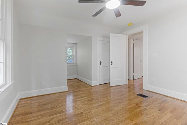 6 Beverly Avenue, Greenville, SC 29605