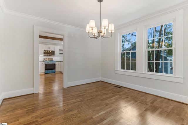 6 Beverly Avenue, Greenville, SC 29605
