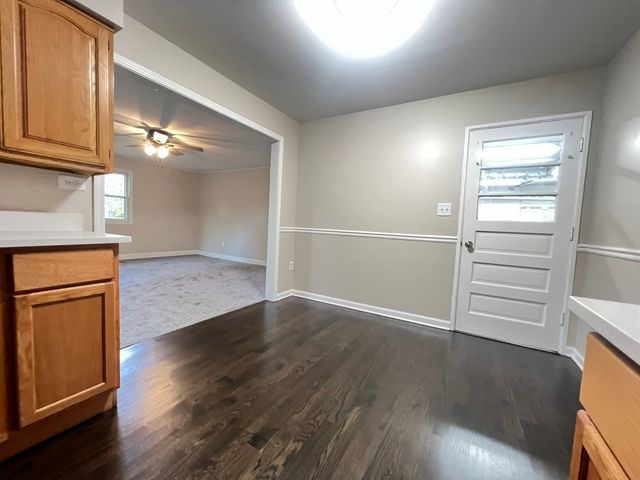 16260 W Arlington Drive, Libertyville, IL 60048