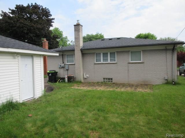 1236 Jenifer Avenue, Madison Heights, MI 48071