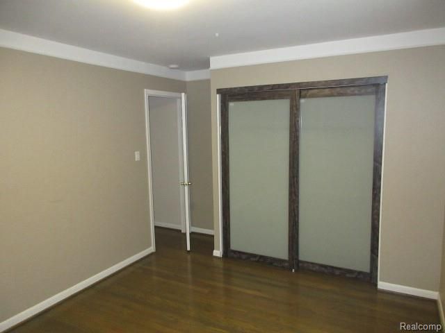 1236 Jenifer Avenue, Madison Heights, MI 48071