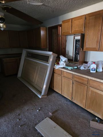 7015 GREENFIELD DR, Rapid City, SD 57701