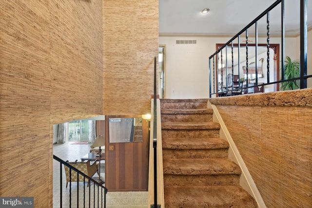 2124 CHANTILLA RD, Baltimore, MD 21228