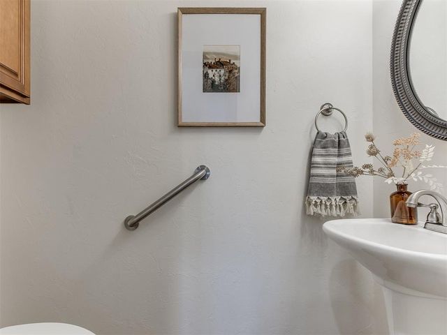 8413 NW 124th Circle, Oklahoma City, OK 73142