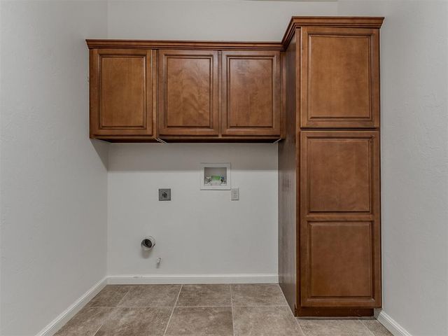 8413 NW 124th Circle, Oklahoma City, OK 73142