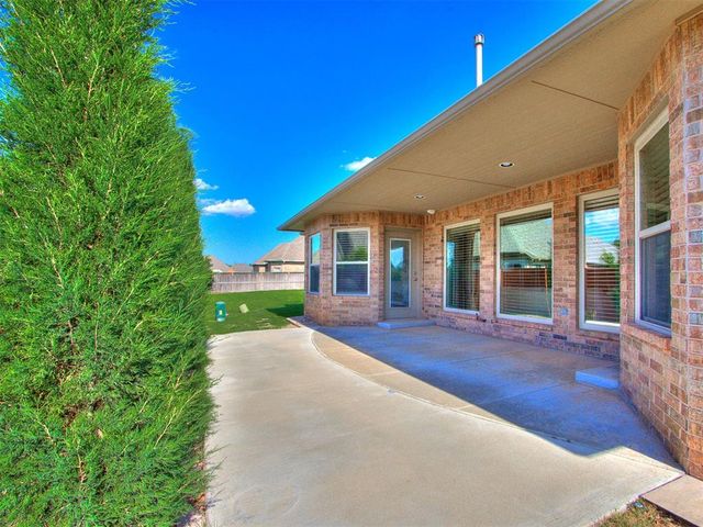 8413 NW 124th Circle, Oklahoma City, OK 73142