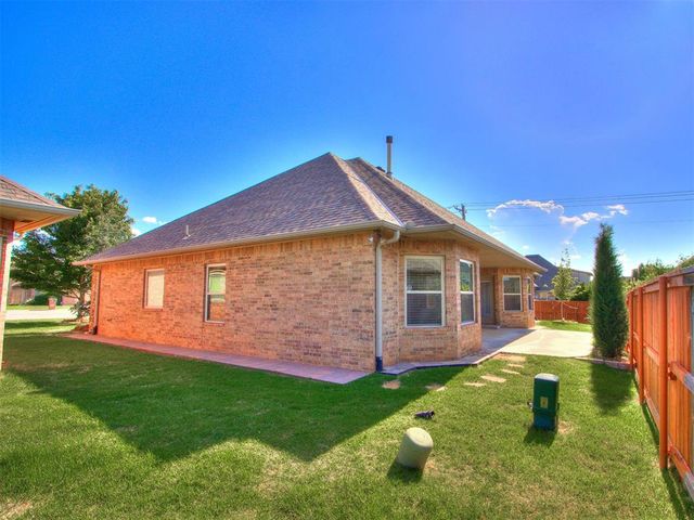 8413 NW 124th Circle, Oklahoma City, OK 73142