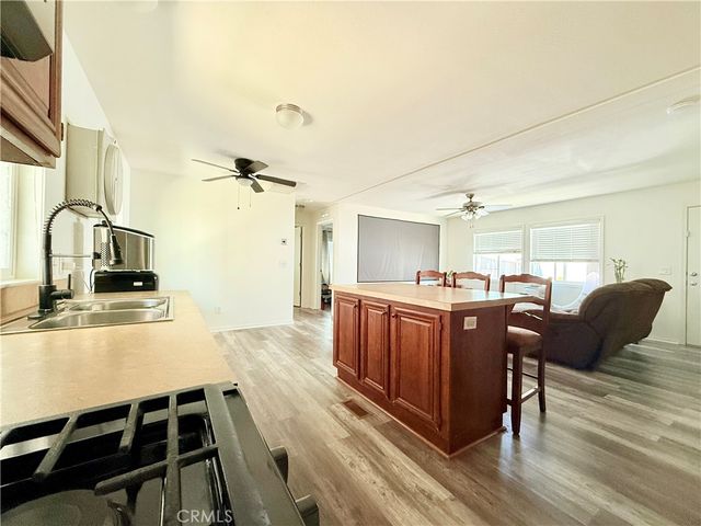 220 S Elk 66, Hemet, CA 92543