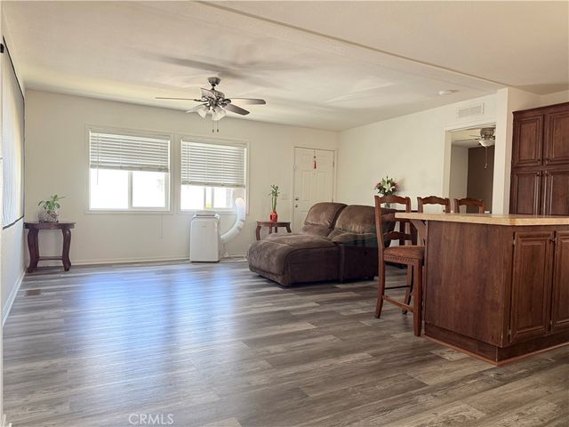 220 S Elk 66, Hemet, CA 92543