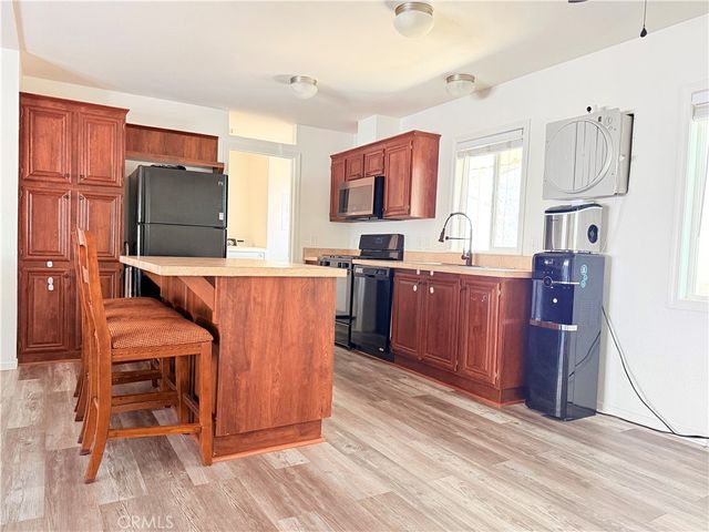 220 S Elk 66, Hemet, CA 92543