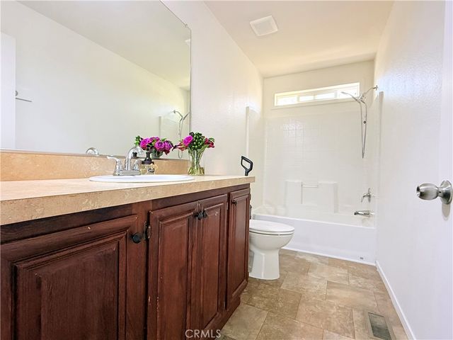 220 S Elk 66, Hemet, CA 92543