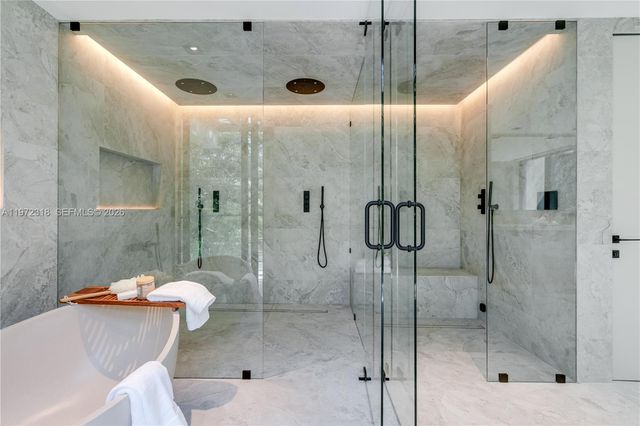 2800 Calusa St, Miami, FL 33133