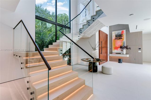 2800 Calusa St, Miami, FL 33133