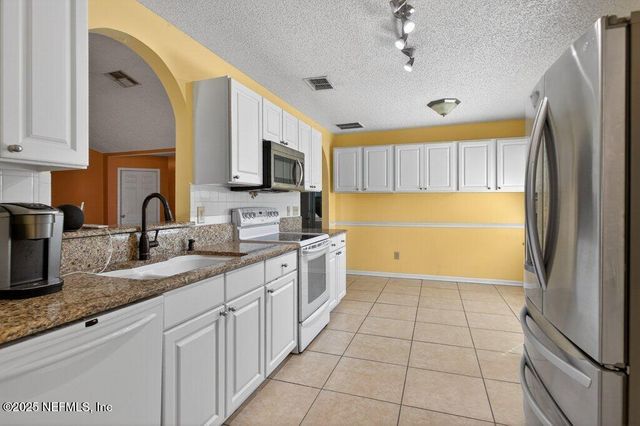 2472 MOON HARBOR Way, Middleburg, FL 32068