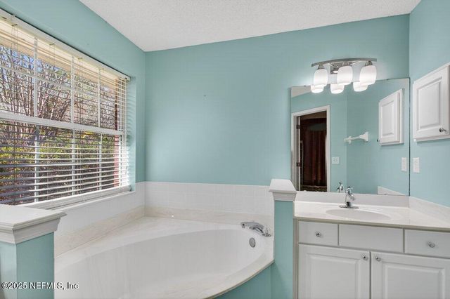 2472 MOON HARBOR Way, Middleburg, FL 32068