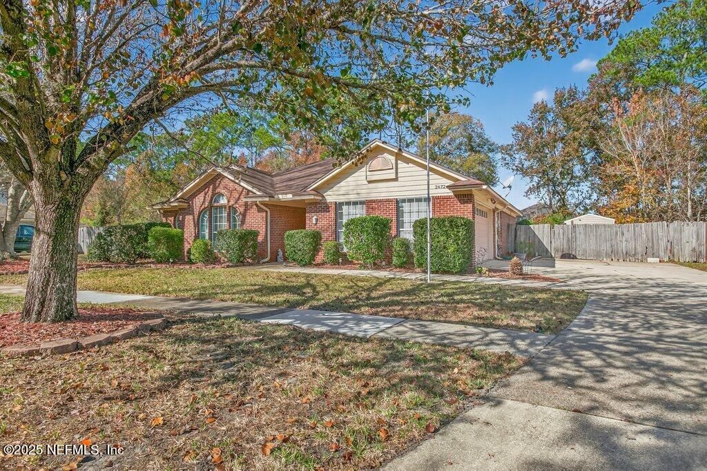 2472 MOON HARBOR Way, Middleburg, FL 32068