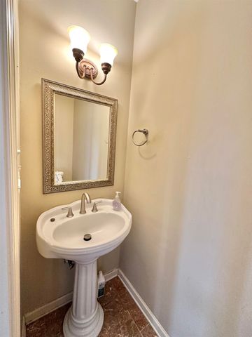 166 S RAIN HOLLOW CIR, Collierville, TN 38017