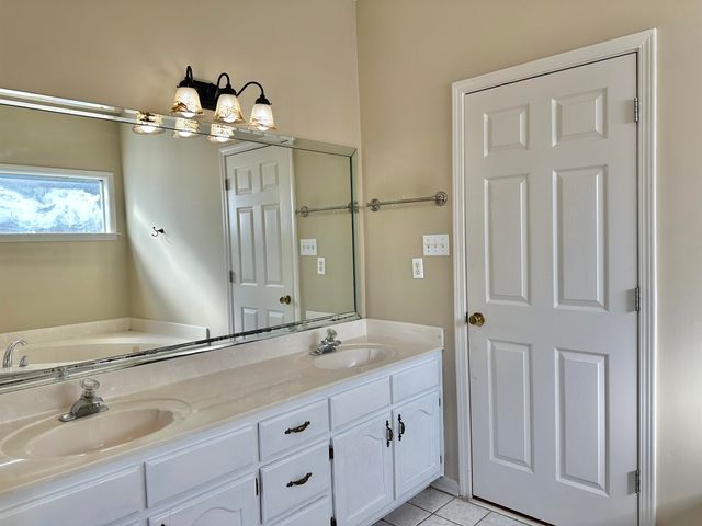 166 S RAIN HOLLOW CIR, Collierville, TN 38017