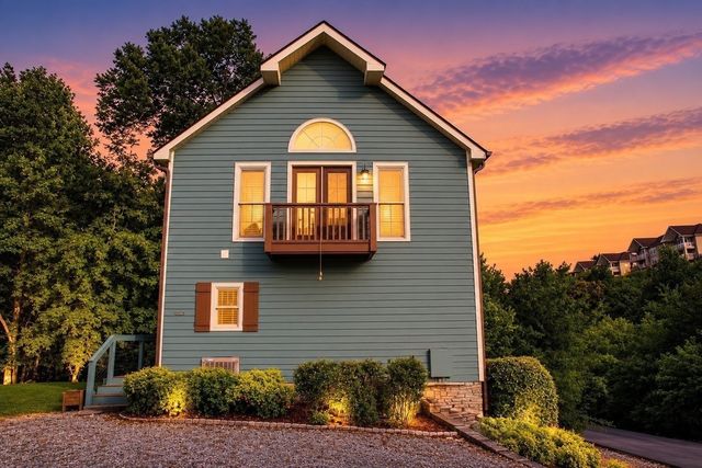 105 Bay Dr, Lancaster, TN 38569