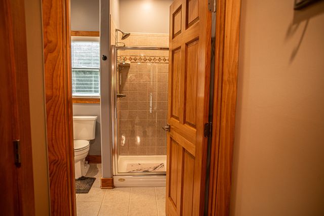 105 Bay Dr, Lancaster, TN 38569