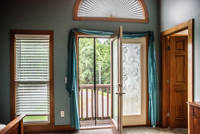 105 Bay Dr, Lancaster, TN 38569