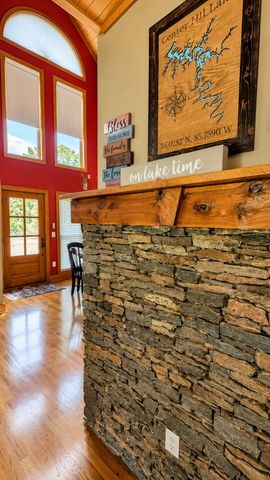 105 Bay Dr, Lancaster, TN 38569