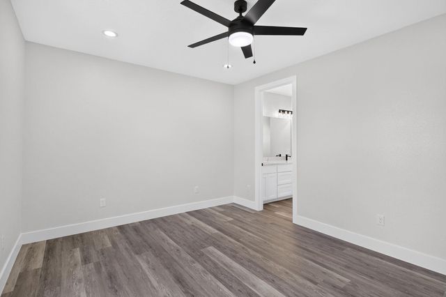 126 W Maple DR, Granite Shoals, TX 78654