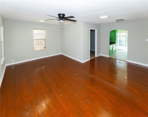 405 Beverly Dr, Corpus Christi, TX 78411