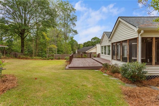 1375 Mosswood SE Lane, Smyrna, GA 30082