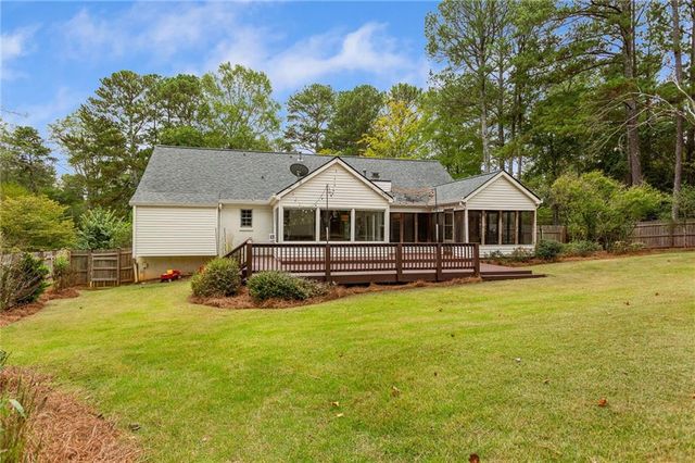 1375 Mosswood SE Lane, Smyrna, GA 30082