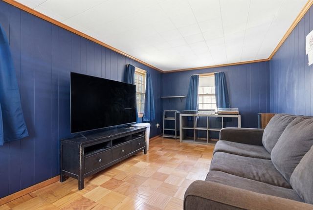 19 Riley Ave, Weymouth, MA 02189
