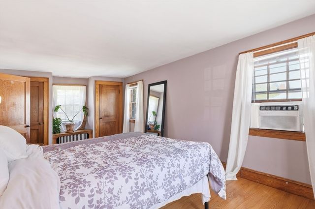 19 Riley Ave, Weymouth, MA 02189