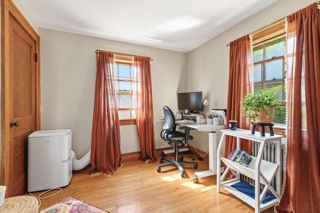19 Riley Ave, Weymouth, MA 02189