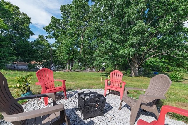19 Riley Ave, Weymouth, MA 02189