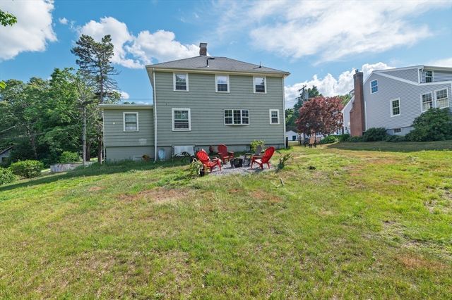 19 Riley Ave, Weymouth, MA 02189