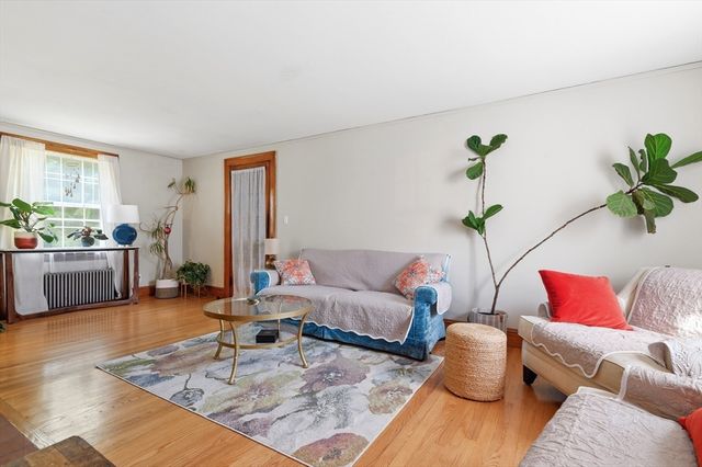 19 Riley Ave, Weymouth, MA 02189
