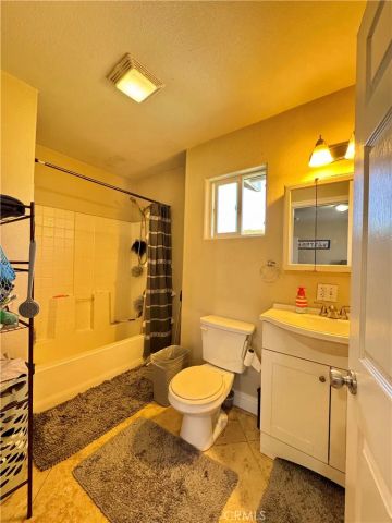 355 W 84th, Los Angeles, CA 90003