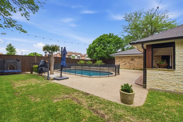 1911 Wisteria Way, Mckinney, TX 75071