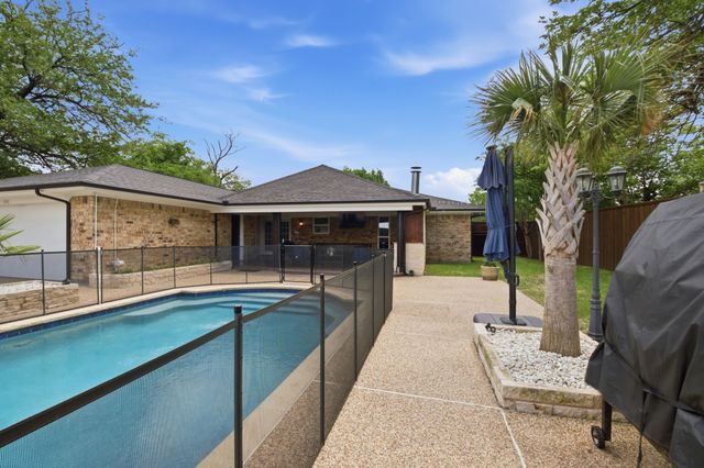 1911 Wisteria Way, Mckinney, TX 75071